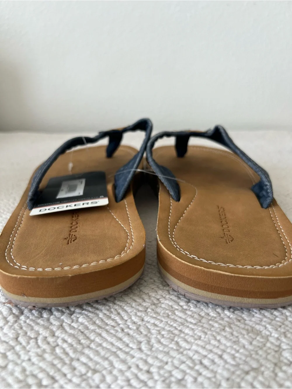 Dockers Men’s Premium Flip-Flops Sandals Blue Denim Size: M 9/10